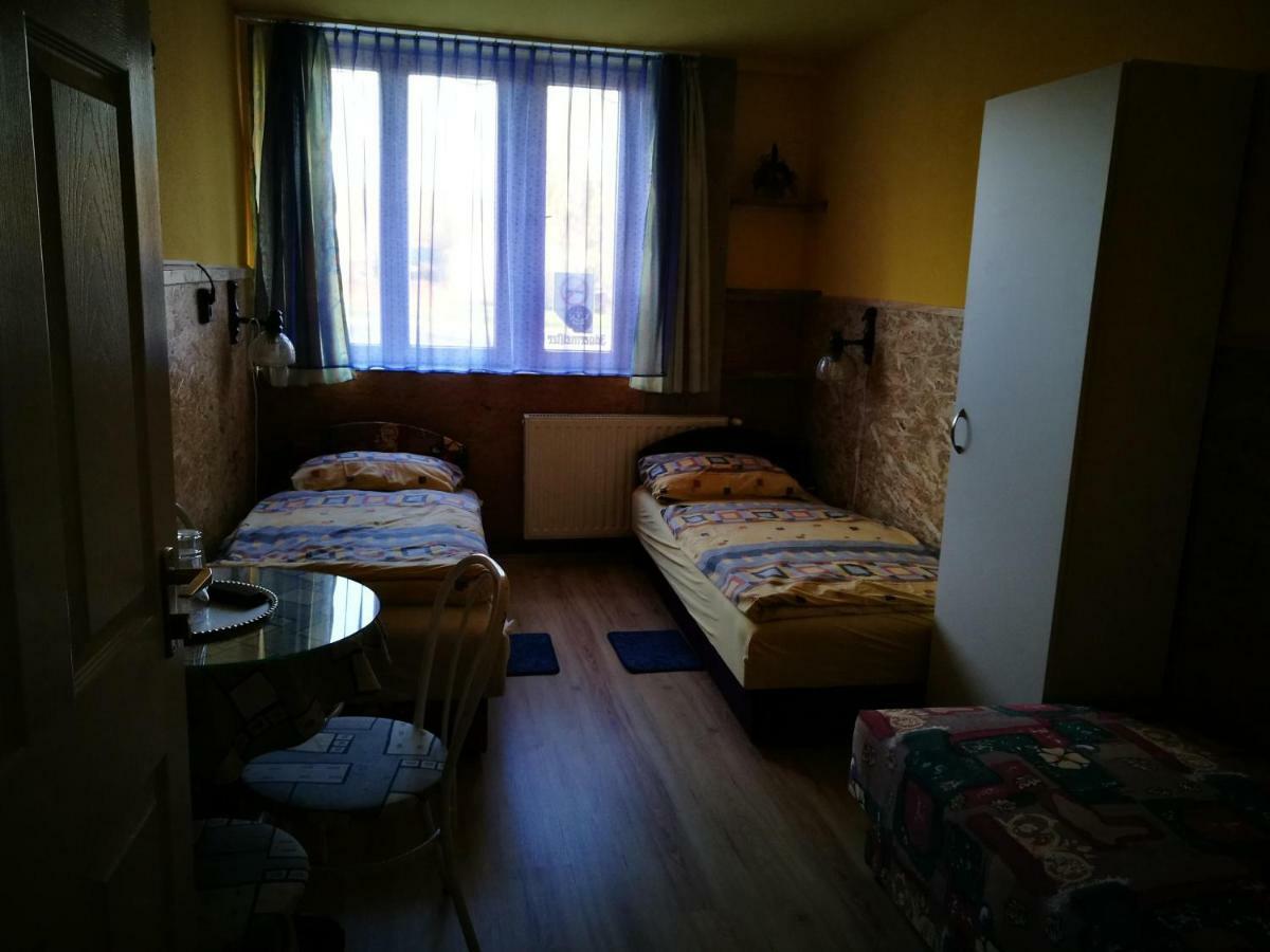 Paterdombi Vendeghaz Hotel Zalaegerszeg Exterior foto